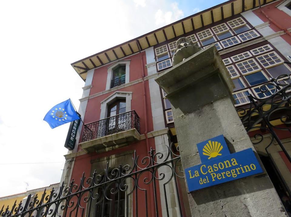 Albergue La Casona Del Peregrino Llanes Exterior photo